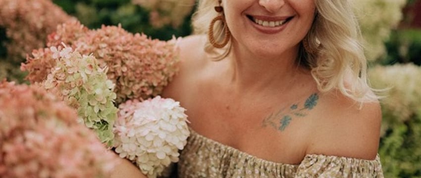 Фотозона вместо картофельных полей: необычное занятие придумала семья в деревне