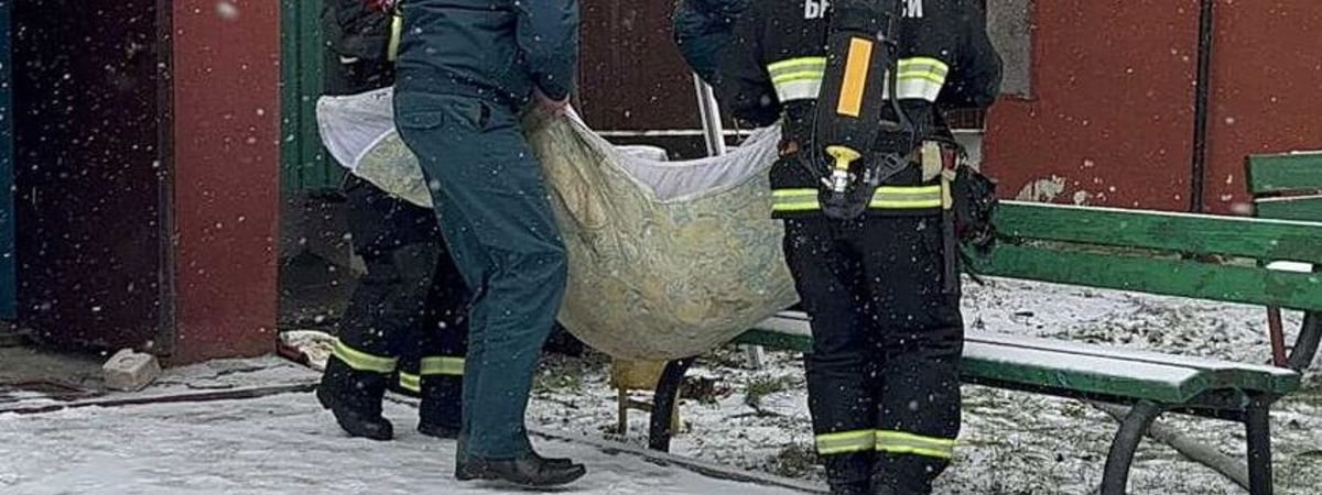 На пожаре спасли двух пенсионеров — что произошло