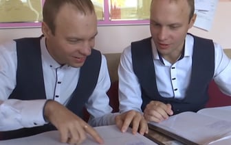 Удивительная история учителей-близнецов из Беларуси