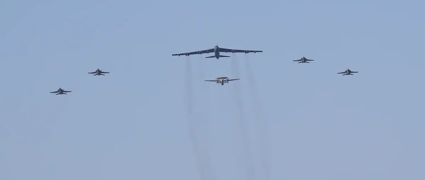 США и Канада перехватывают самолеты из Китая и России в районе Аляски