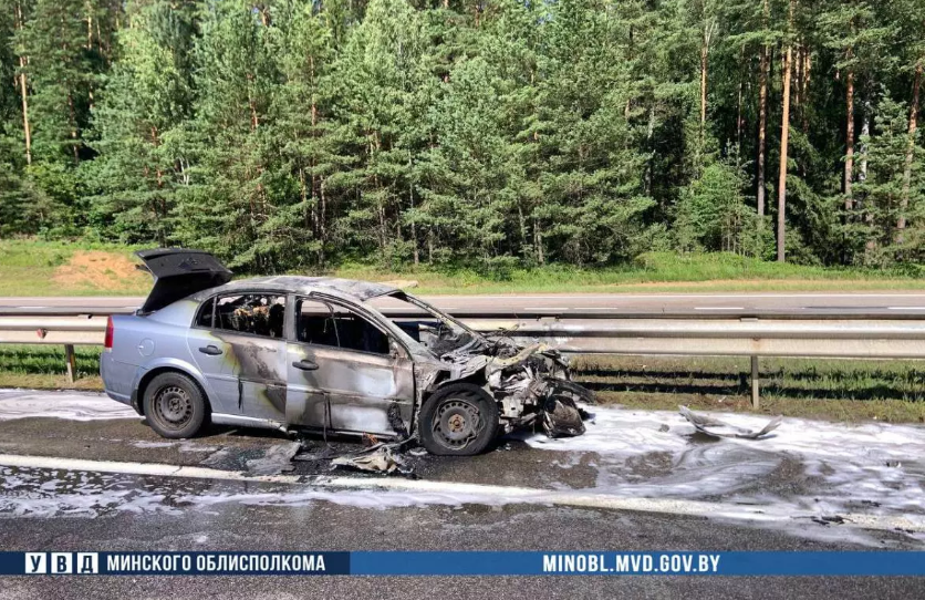 Страшное ДТП с трактором и легковушкой под Минском