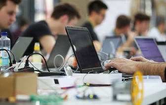 На аукцион выставили 1758 белорусских доменов. Сколько запросили на старте за бывшие адреса Prestigio и «Связного»?