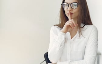 Мошенники обманули минчанку, представившись оператором А1, сотрудниками ДФР и Нацбанка