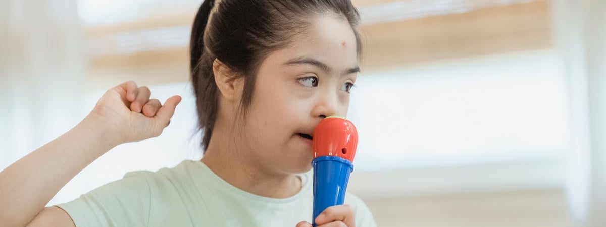 Китай стремится укрепить порты и авиационные узлы в западных регионах