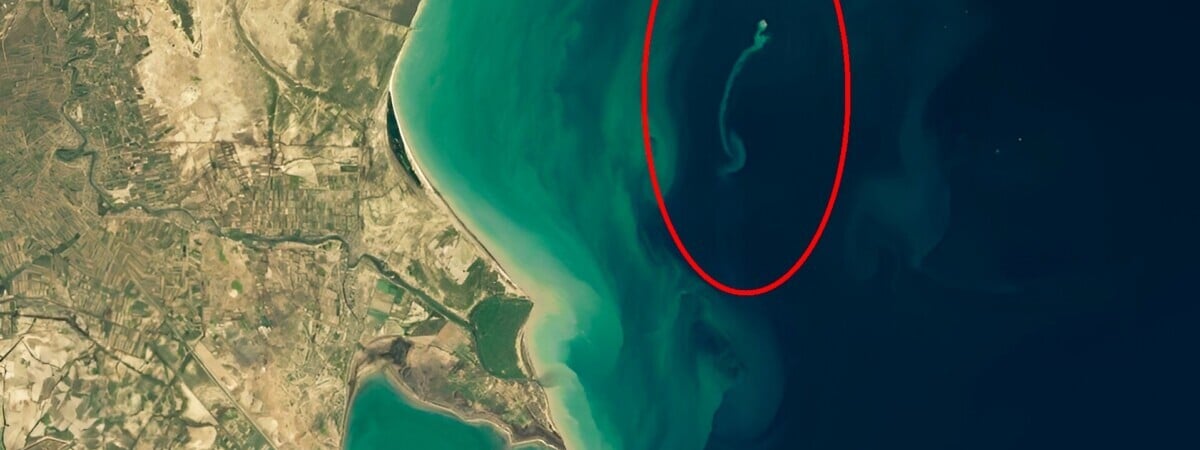 НАСА показало снимки таинственного «острова-призрака», который сперва появился, а потом исчез — Фото