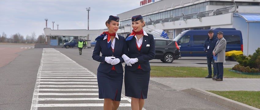 Из Гомеля в Санкт-Петербург за 1,5 часа. Поговорили с пассажирами первого авиарейса
