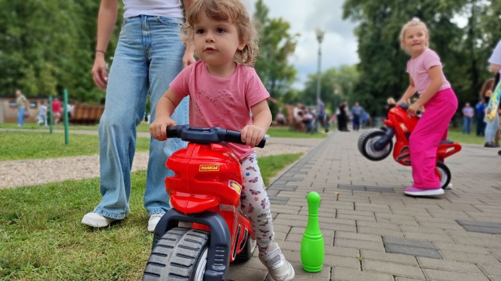 Показательные выступления МЧС в Бресте. Видео и фото