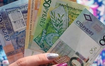 «СМС от банка приходит через 1,5 часа после оплаты». Женщина пожаловалась в Нацбанк и получила ответ