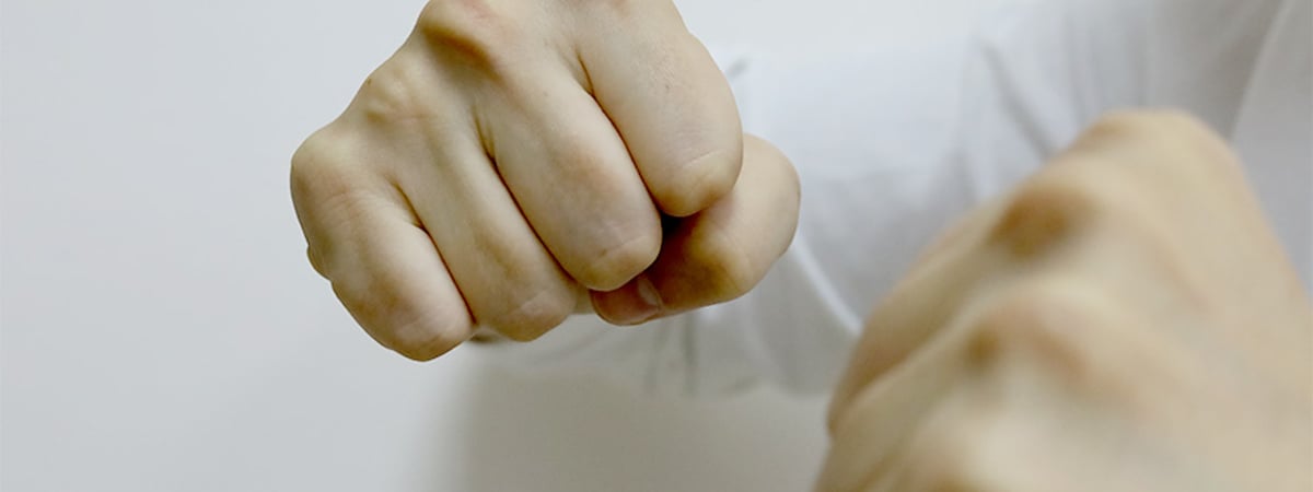 Жена боялась мести и не обращалась в милицию — в Волковыске мужчина напивался и избивал супругу