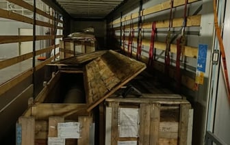 Брестские таможенники пресекли незаконное перемещение валов для бумагоделательных машин