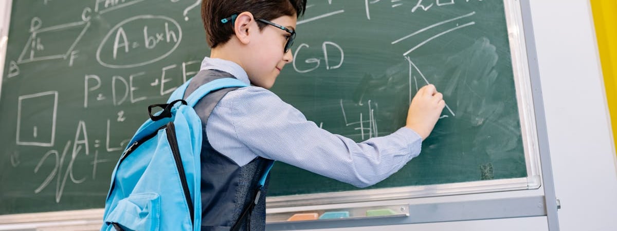 Силовики задержали студента физфака БГУ за участие в протестах 2020 года