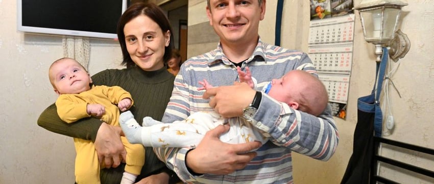 Прораб из Гомеля в одночасье стал многодетным отцом