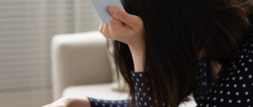 Ни денег, ни одежды. Женщину из Брестской области «развели» мошенники