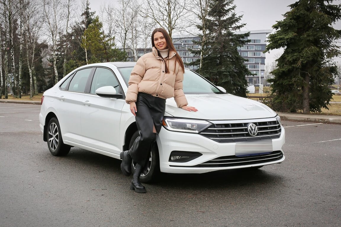 «Муж подарил Countryman и Jetta!» Белоруска рассказала об опыте эксплуатации моделей и дорогих презентах в семье