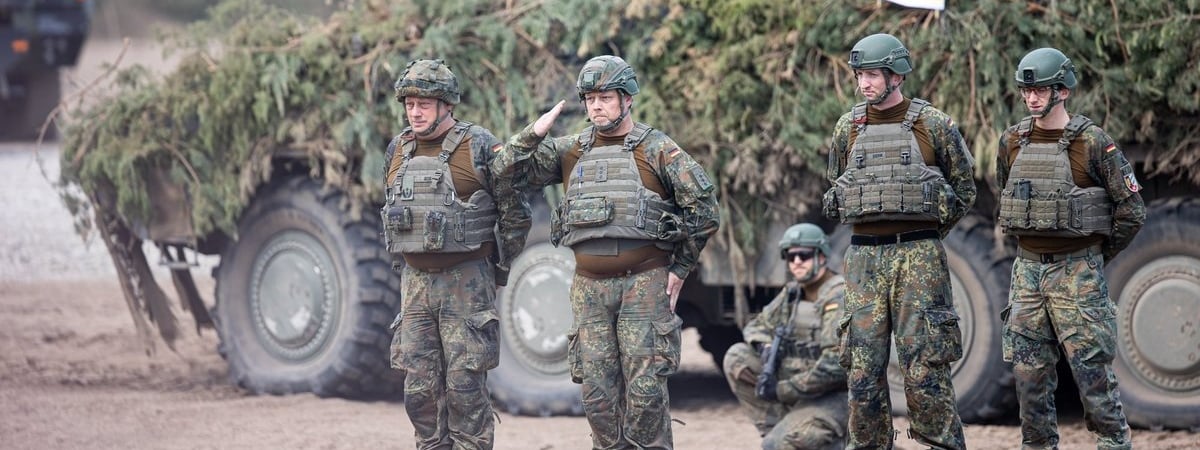 Трое иностранных солдат на военном авто пропали после учений в Литве вблизи белорусской границы