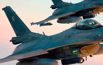 Появление истребителей F-16 в Украине