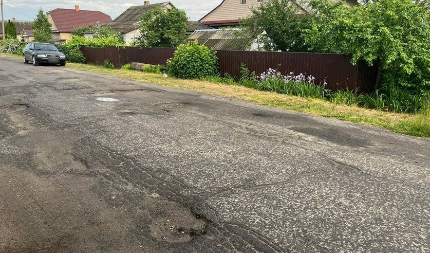 Дети в Брестской области втроем катались на электросамокате и травмировались