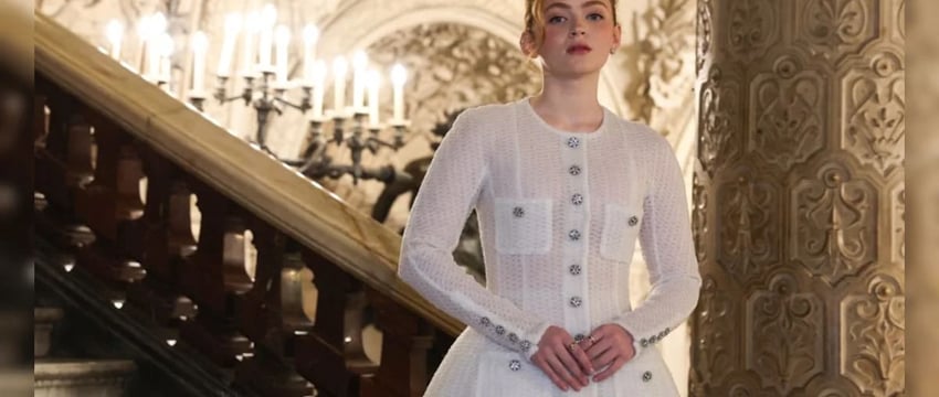 Chanel проводит показы недели моды после внезапного ухода креативного директора.