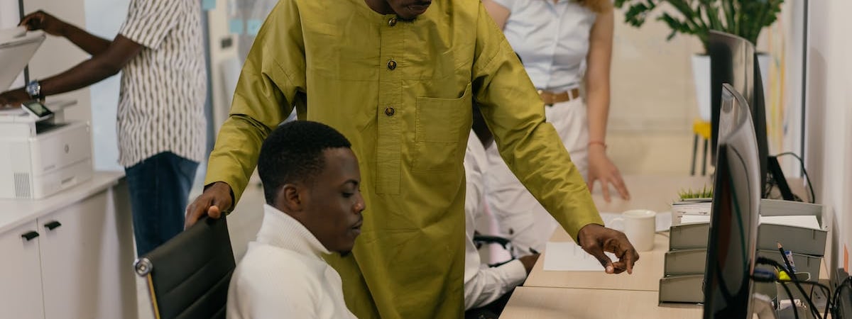 В Минске силовики задержали тиктокершу, которая участвовала в антивоенном митинге в Москве