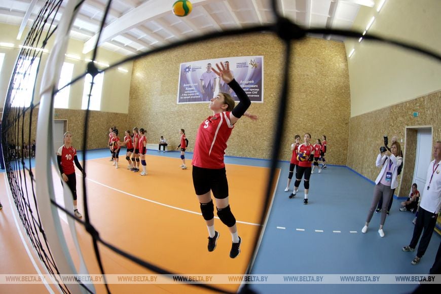 Второй день фестиваля «Вытокi» в Пружанах стартовал со знакомства со спортобъектами города