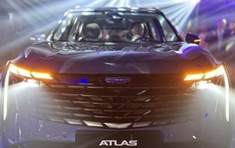 Названа цена нового Geely Atlas L в Беларуси