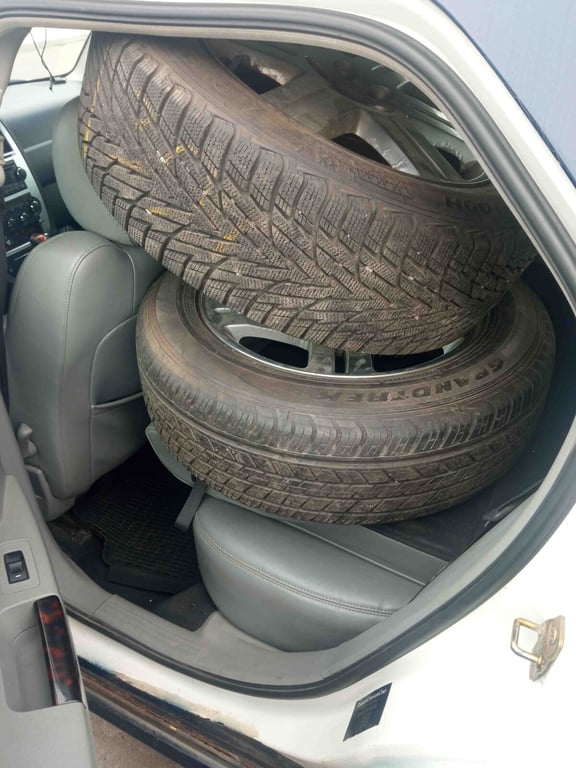 Chrysler 300C, служивший в МВД, продают в Беларуси. За сколько?