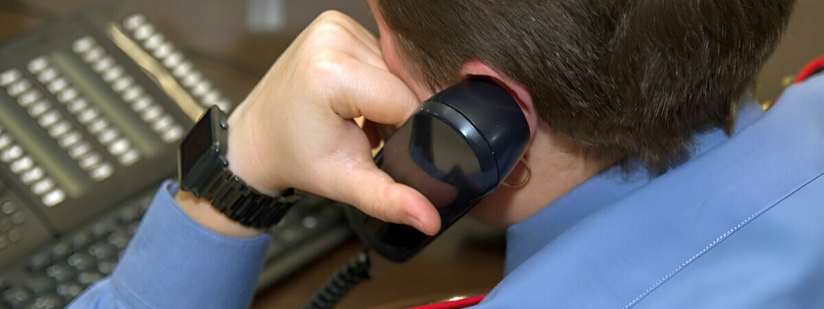 Житель Новополоцка сказал милиционеру по телефону два слова и попал в суд. Почему обвинили в «пикетировании»?