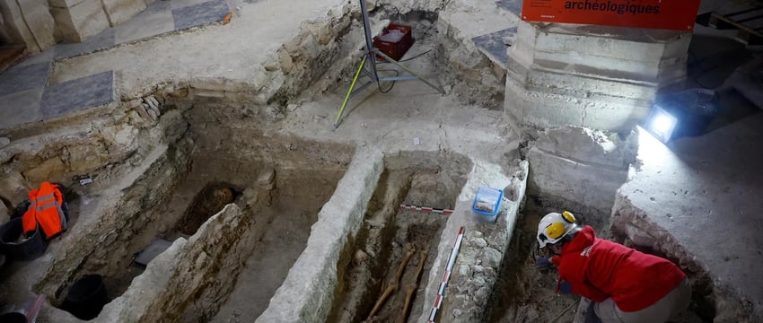 Тайна Мертвого Поэта Собора Парижской Богоматери приближается к разгадке