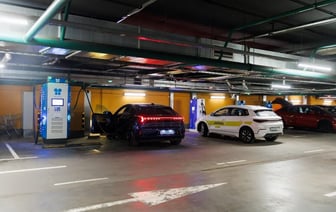 На станциях зарядки электромобилей в Минске решили ввести плату за простой — Фото