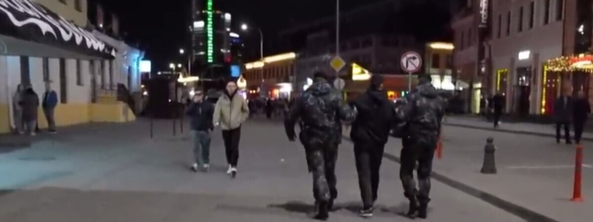 «Есть некоторые нюансы» — В милиции рассказали, всегда ли выпивших белорусов могут задержать на улице