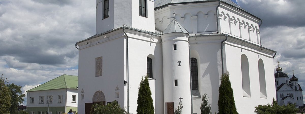 Помните, как в Сморгони мужчина разбил статую Девы Марии возле костела? Какое наказание ему «светит»