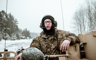 Американцы обучают в Германии литовские экипажи РСЗО HIMARS