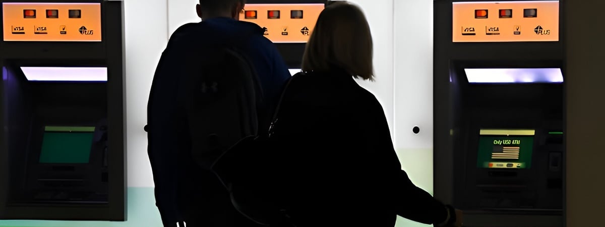 Курс доллара в Беларуси впервые с начала года поднялся выше 3,2 рубля