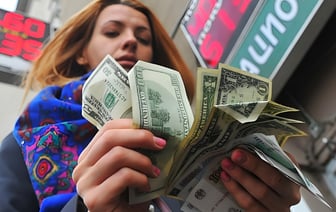 Доллар в Беларуси упал, а российский рубль пошёл на рекорд. Какого максимума достиг  за 3 месяца?