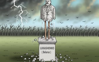 «Показателен сам по себе закон о гарантиях — он говорит о страхе Лукашенко, о понимании конца. Было бы иначе — сидел бы ровно»