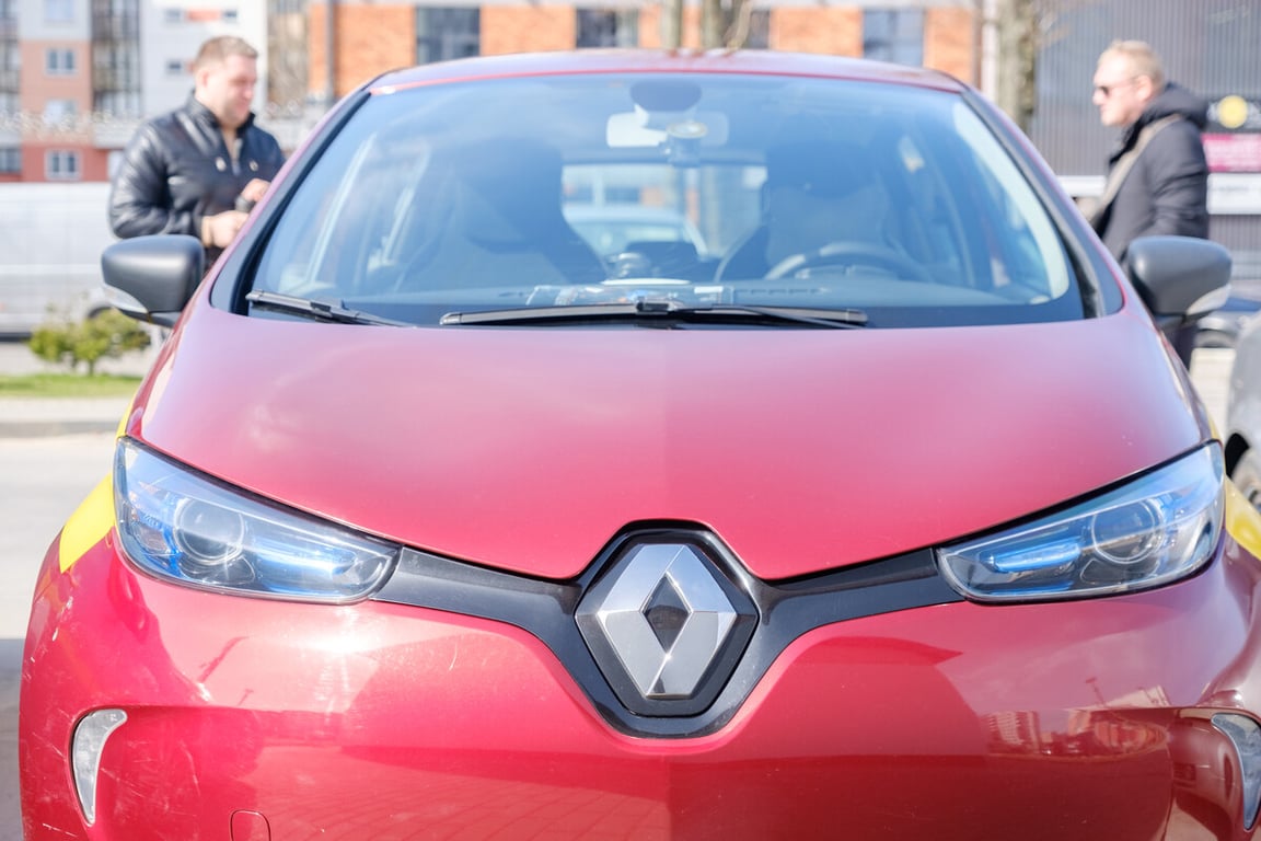 Владельцы Renault Zoe рассказали о выгоде «электричек»