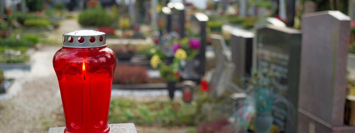 В Беларуси второй месяц подряд снизилось пособие на погребение. Сколько будут платить в ноябре?