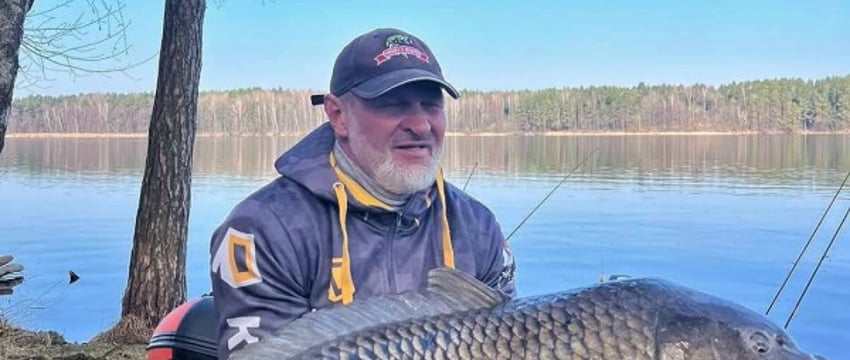Белорус поймал на спиннинг огромного сазана. Вот сколько весит