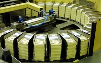 Евро в Беларуси упал на 4 копейки, а доллар обвалился до минимума почти за 7 месяцев. Что с рублём РФ?