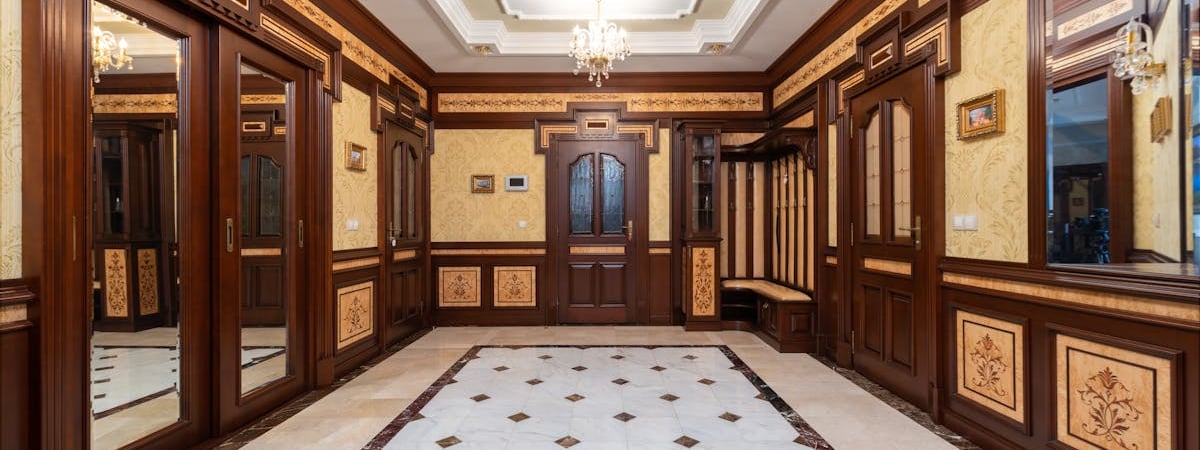 Более 350 легковушек и 10 автобусов ожидают въезда в Польшу из Беларуси