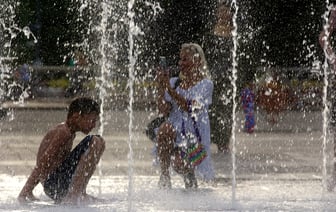 До +34 °С — из-за жары в Беларуси объявлен оранжевый уровень опасности