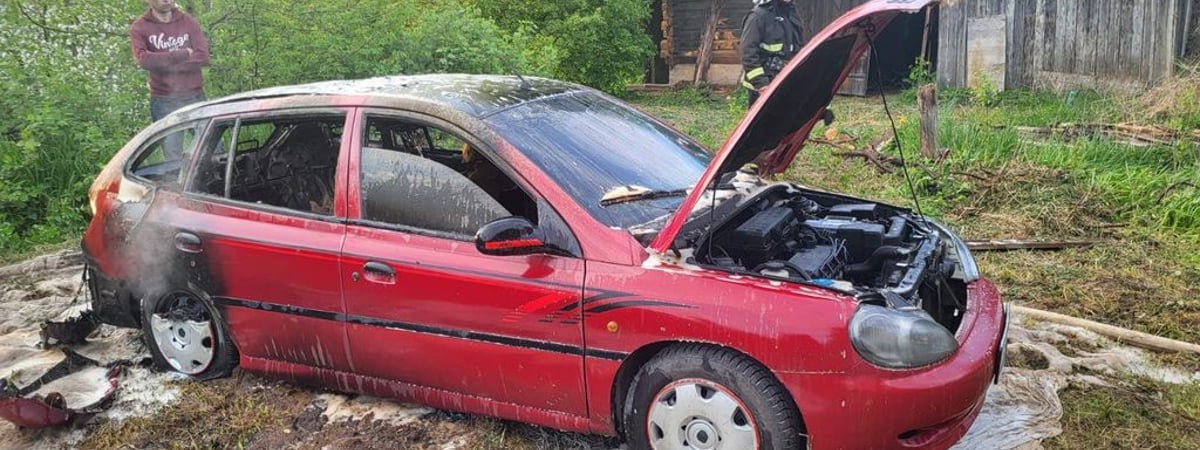 Пожары в Гродно: дачи, автомобили и заборы под угрозой