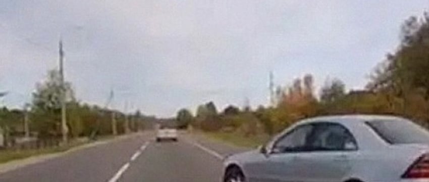 От таких разворотов сердце уходит в пятки. В ГАИ маневр тоже оценили