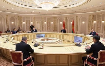 Лукашенко назвал выборы полем боя