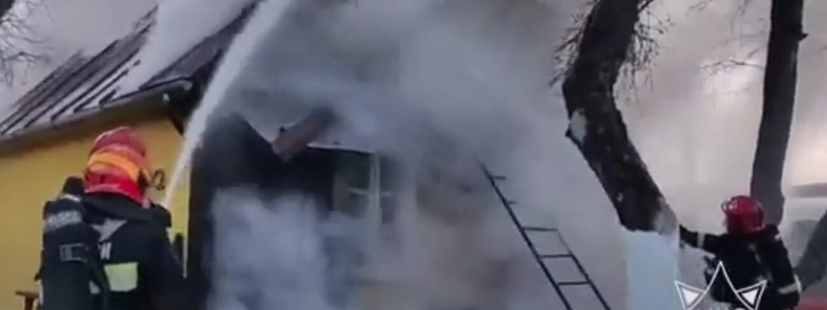 В Гродно выбросили угли в пластмассовое ведро и устроили пожар