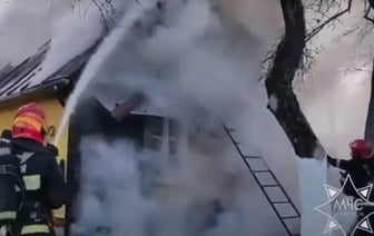 В Гродно выбросили угли в пластмассовое ведро и устроили пожар