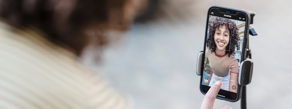 Силовики задержали блогерку Жанну Лаврову за комментарий о погибших в «Крокус холле»