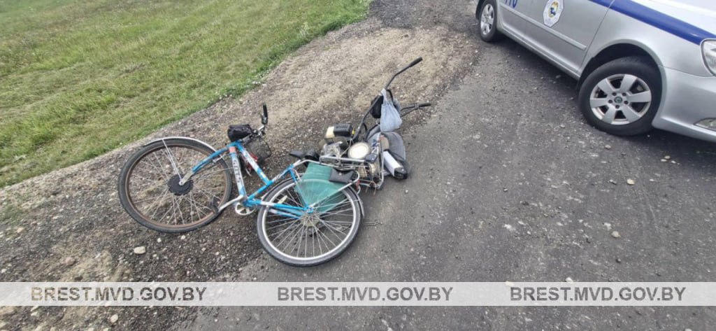 В Брестском районе 71-летний водитель Chrysler сбил 71-летнего велосипедиста