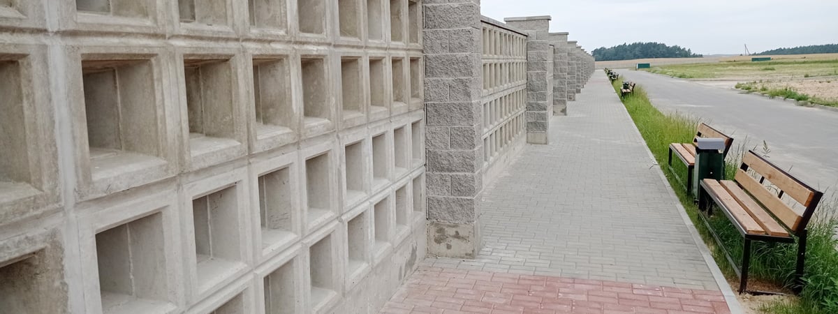 На кладбище в Гродно можно забронировать место в колумбарии — узнали, сколько это стоит