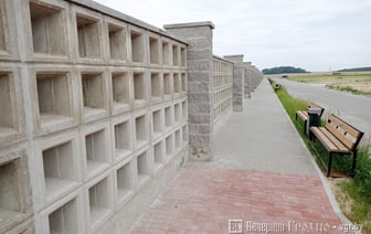 На кладбище в Гродно можно забронировать место в колумбарии — узнали, сколько это стоит